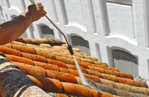 Nettoyage de toitures - Saint-Jean-de-Vaulx